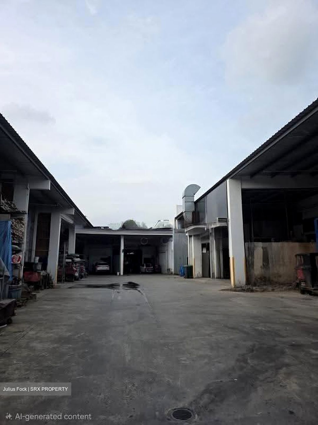 First East Centre (D14), Factory #630093681